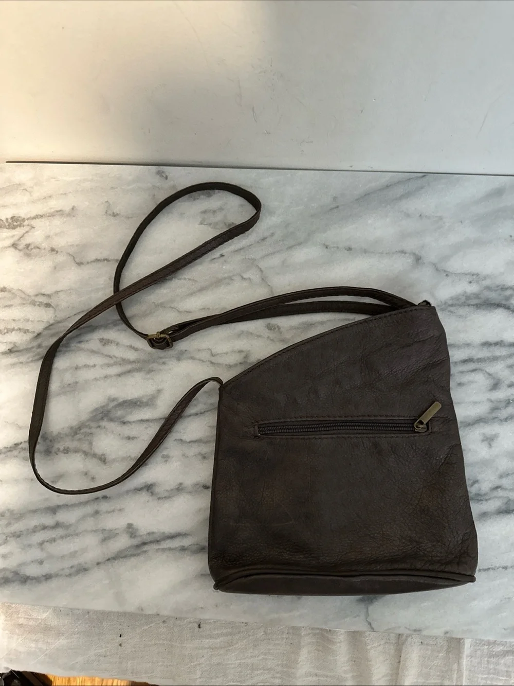 Men's Dark Brown Leather Messenger Crossbody Bag - Slim Everyday Carry
